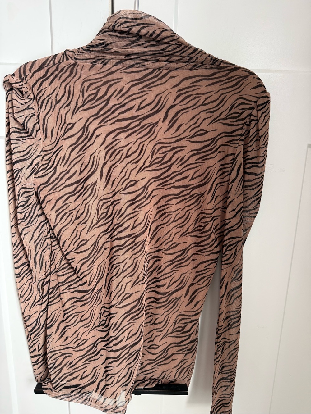 NWT Jane& Delancey Tiger-Stripe Long Sleeve Mock Neck Top - Taupe & Black. S. - Picture 3 of 3